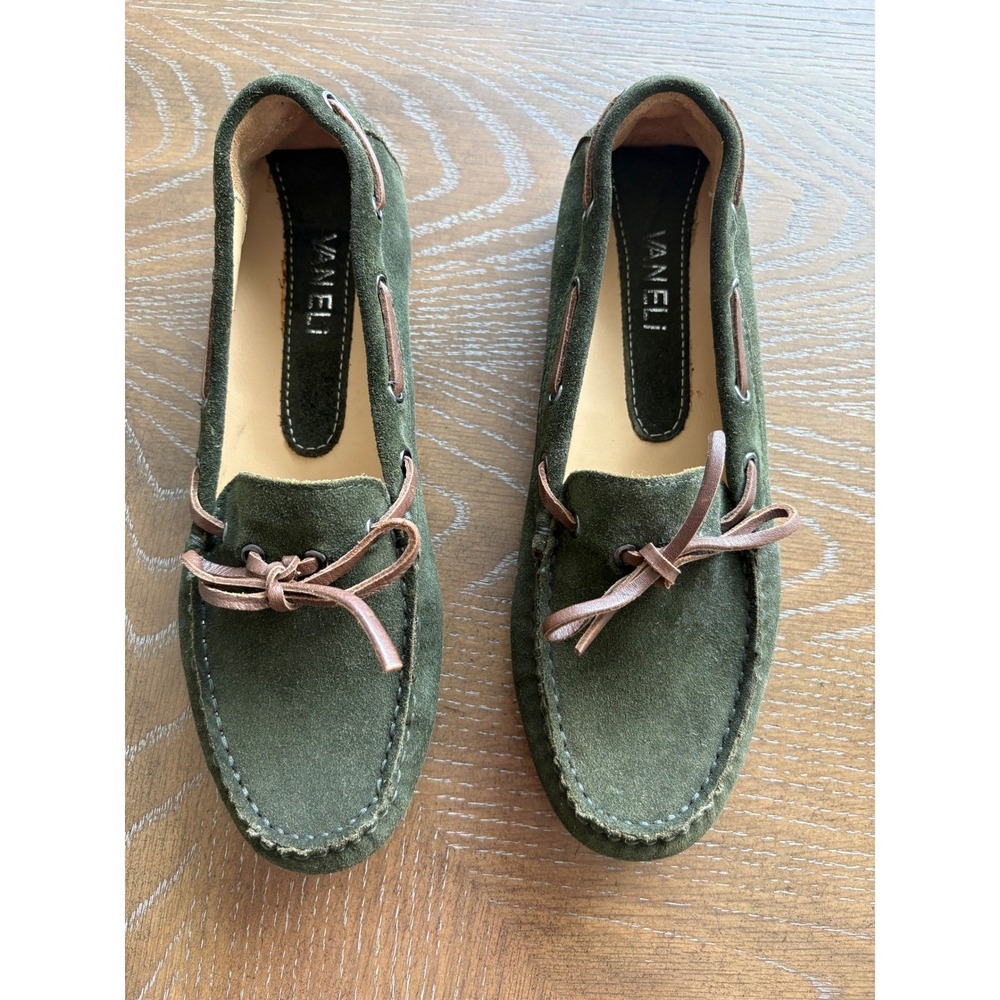 Vaneli Womens Forest Green Suede Driving Moccasin Loafers Size 6.5 M Leather Bow